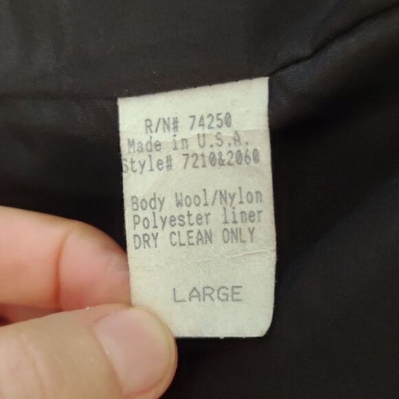 True
American Pineapple Clothing Company Large Black Wool Coat - Picture 6 of 14